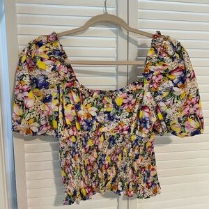 Worn once! Zara floral cropped blouse Size Medium
